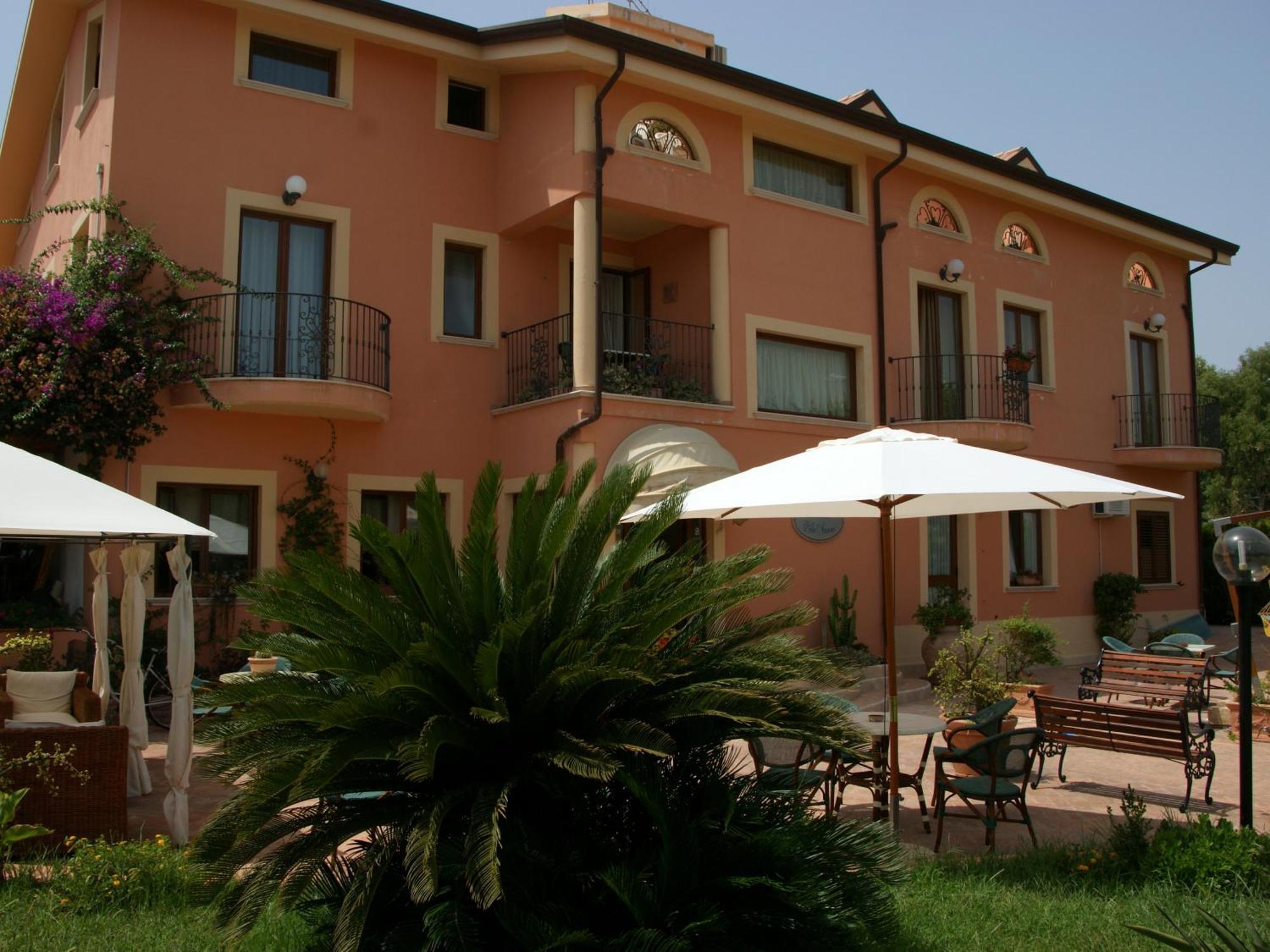 Villa Aurora Le Castella  Zewnętrze zdjęcie
