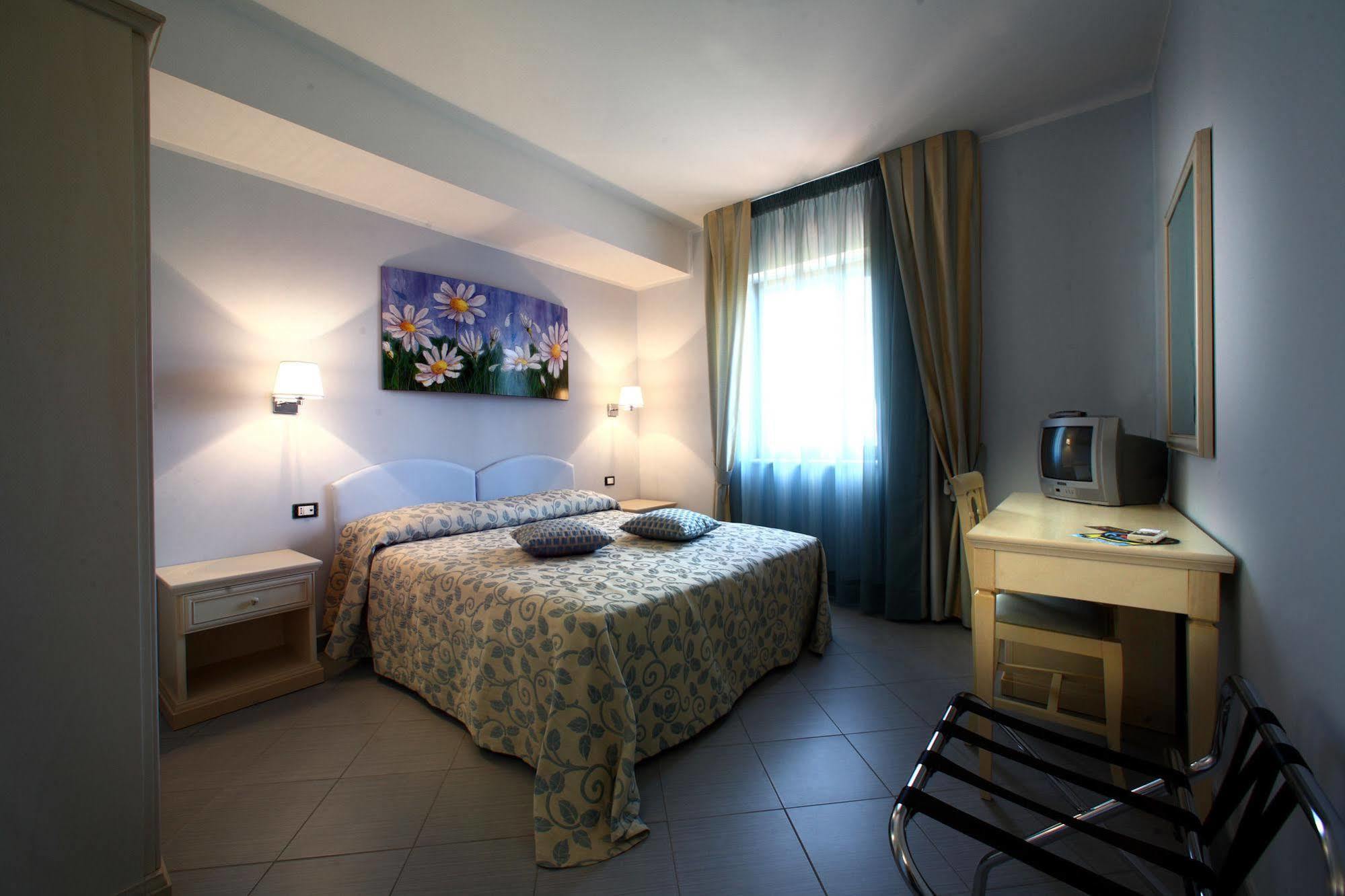 Villa Aurora Le Castella  Zewnętrze zdjęcie